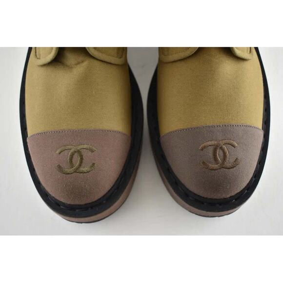 Chanel 20C Light Dark Brown Pearl CC Combat Lace Up Tie Ankle Short Boot 38.5 - Picture 6 of 12